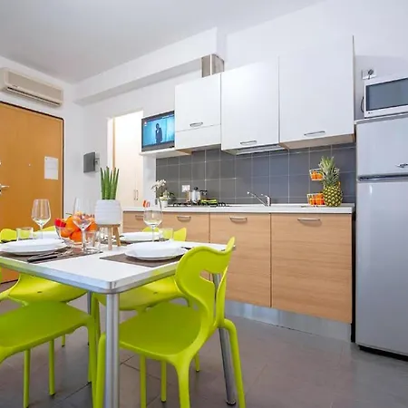 In Italy Near Beaches & Attractions * Martinsicuro