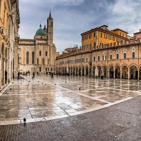 In Italy Near Beaches & Attractions Διαμέρισμα Martinsicuro