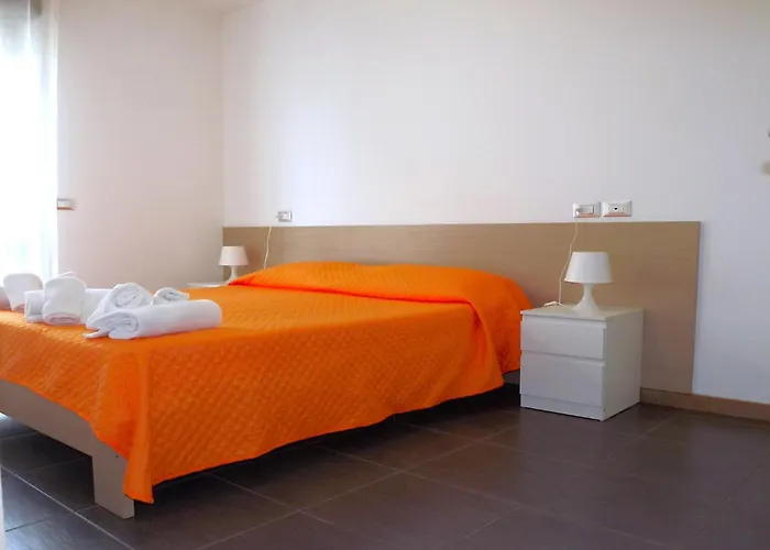 アパート In Italy Near Beaches & Attractions