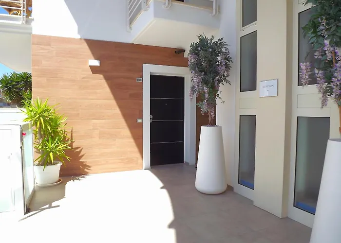 アパート In Italy Near Beaches & Attractions *