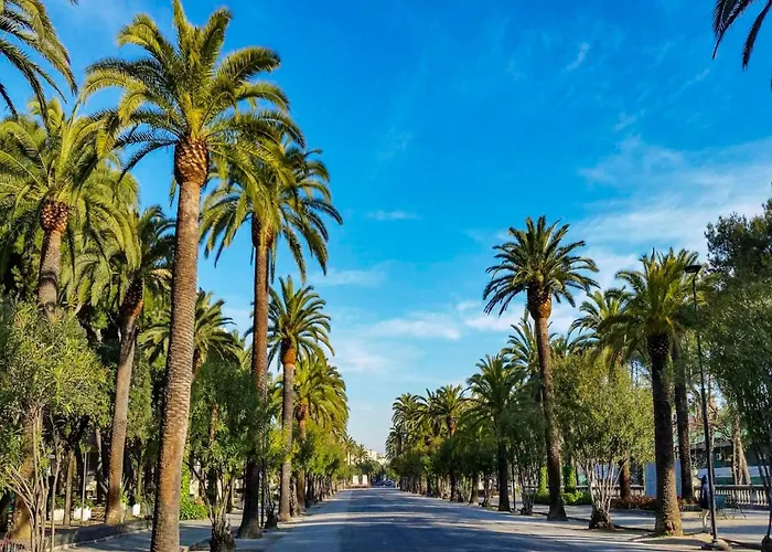 アパート In Italy Near Beaches & Attractions